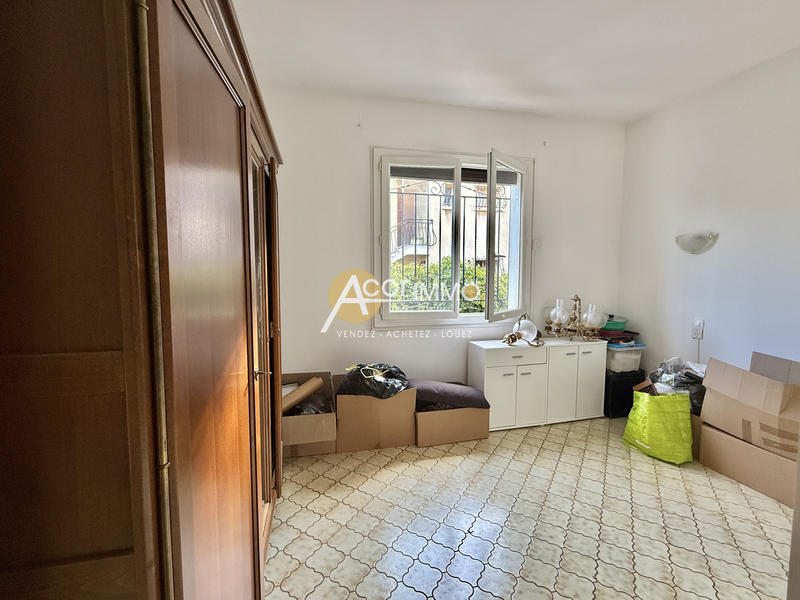 Maison - 210 m² - 9 pièces