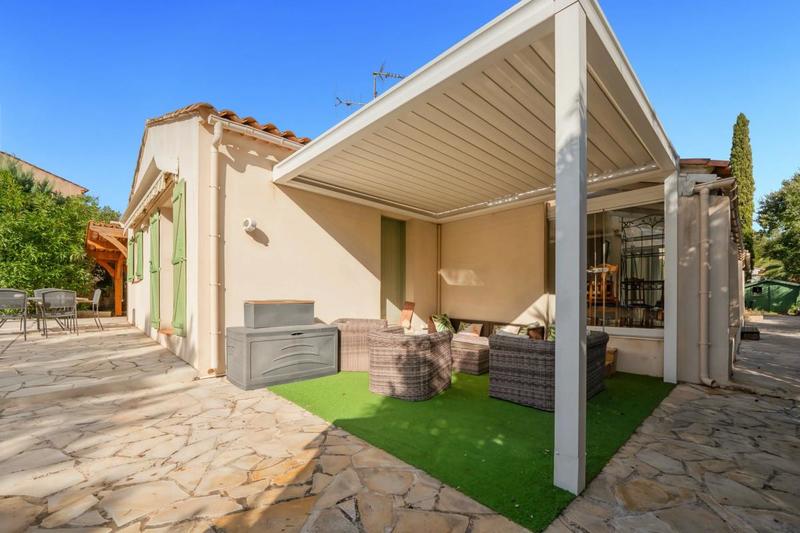 Maison - 186 m² - 5 pièces