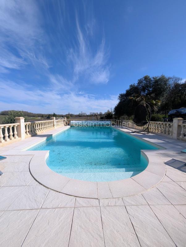 Maison en pierre - 215 m² - 7 pièces