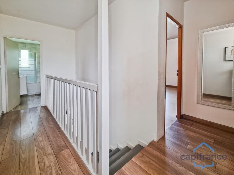 Maison - 110 m² - 4 pièces