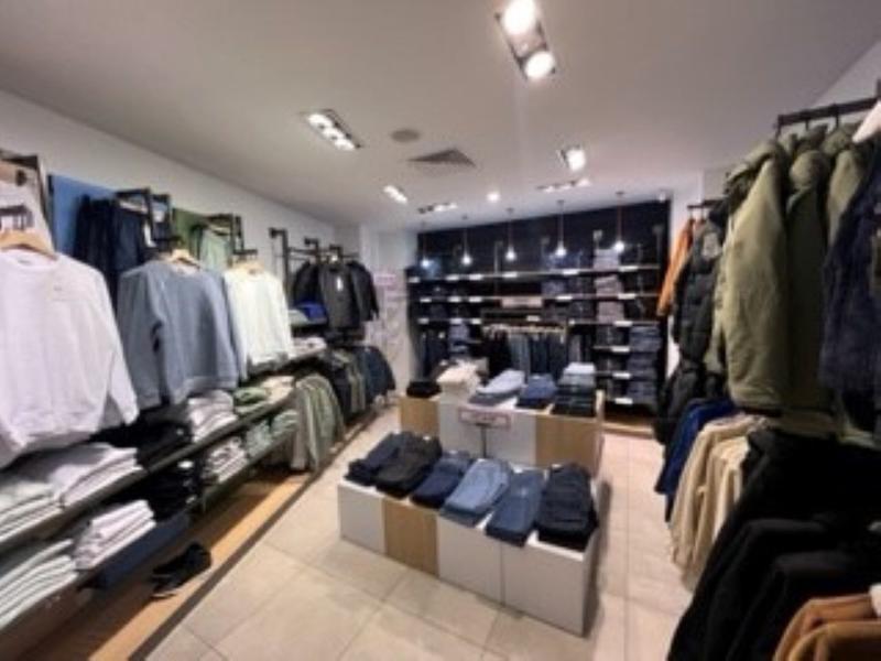 Fonds de commerce - Local commercial - 168 m²