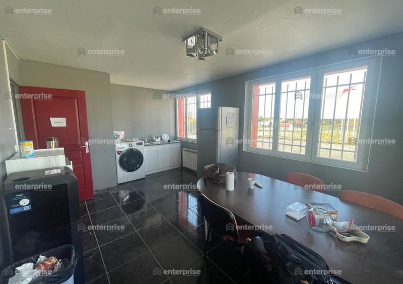 Local d'activité / Entrepôt - 1 000 m²