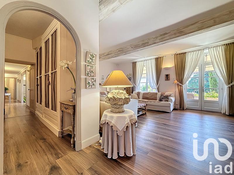 Maison - 350 m² - 12 pièces