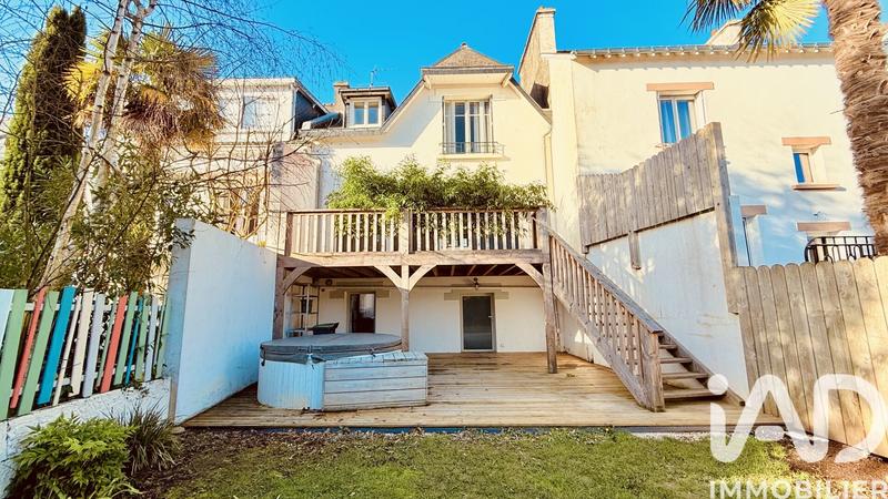 Maison - 127 m² - 6 pièces