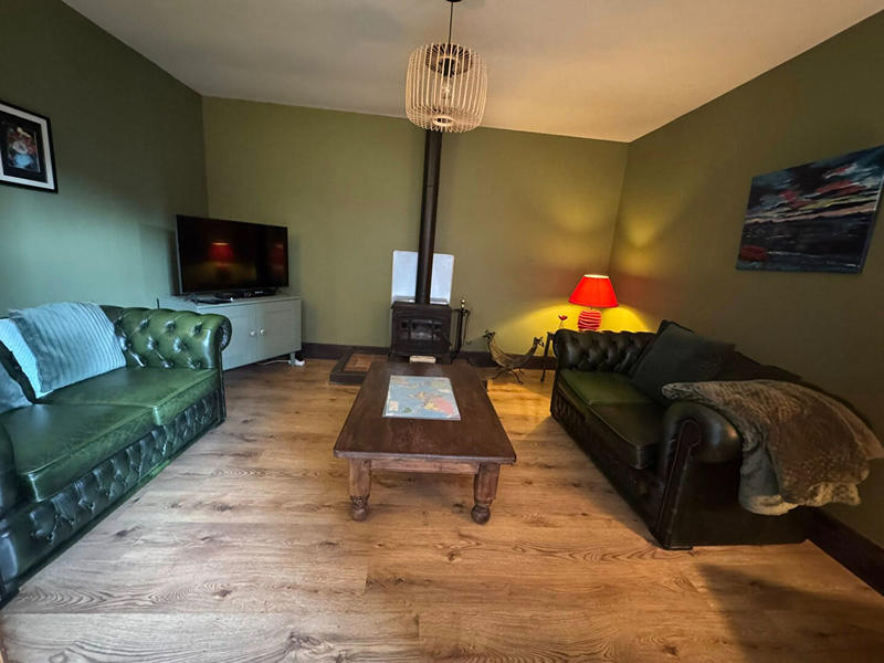 Maison - 220 m² - 7 pièces