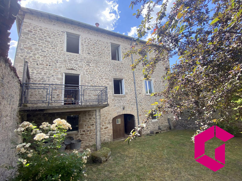 Maison ancienne - 209 m² - 8 pièces