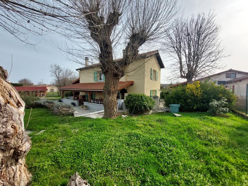 Maison - 99 m² - 4 pièces