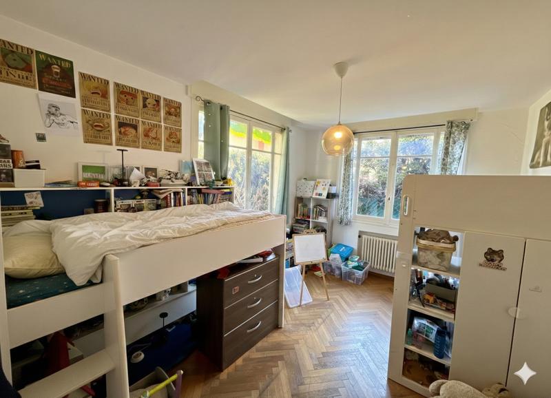 Appartement - 100 m² - 4 pièces