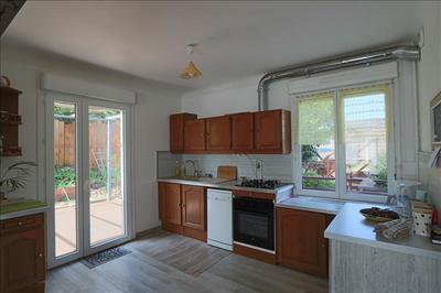 Maison - 98 m² - 4 pièces