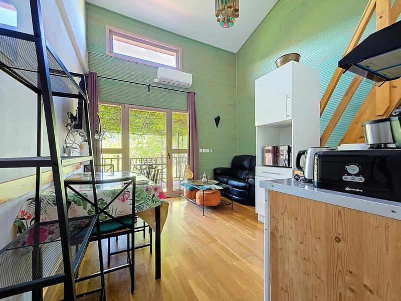 Maison - 170 m² - 9 pièces