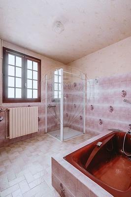 Maison - 188 m² - 7 pièces