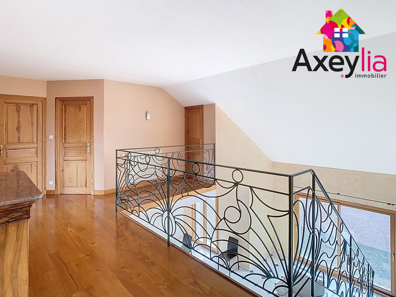 Maison - 152 m² - 5 pièces