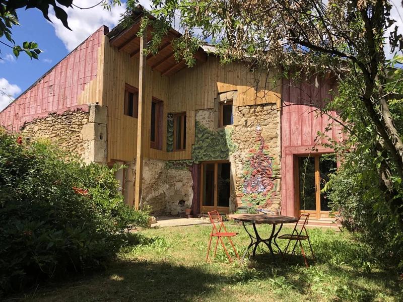 Maison - 235 m² - 5 pièces