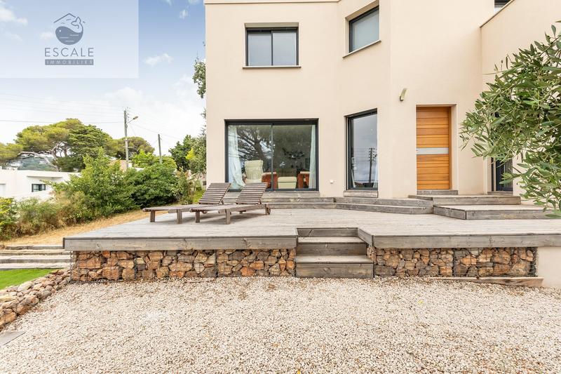 Maison - 200 m² - 6 pièces