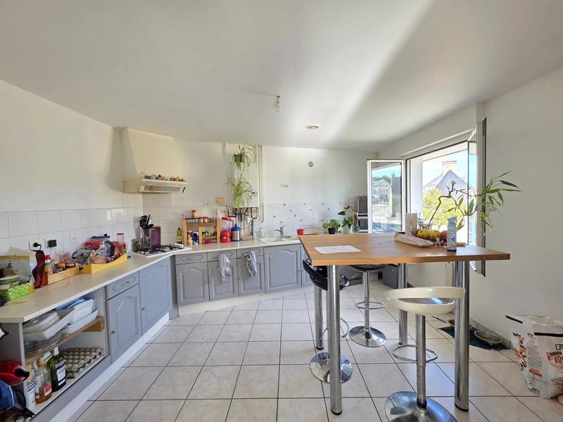 Appartement - 100 m² - 4 pièces