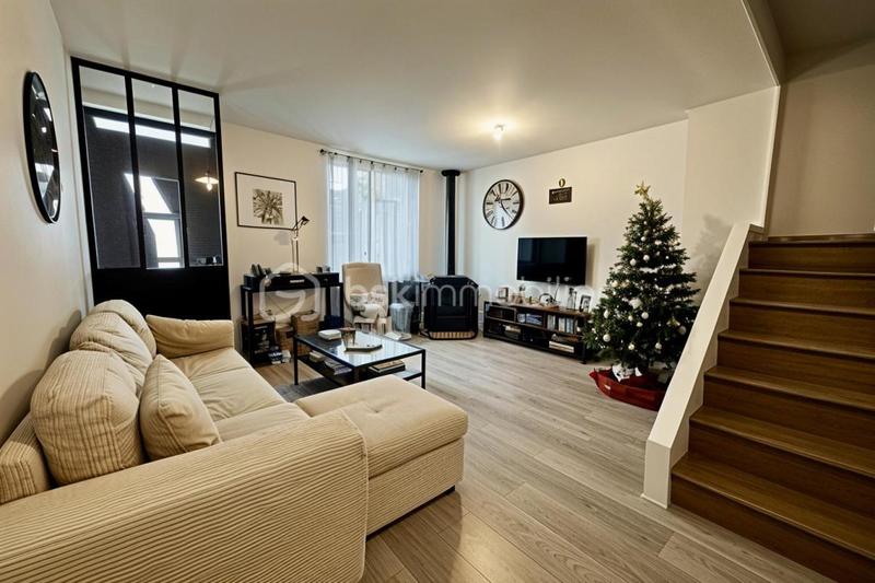 Maison - 83 m² - 6 pièces