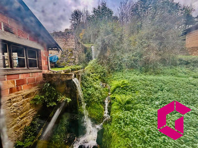 Maison - 170 m² - 10 pièces