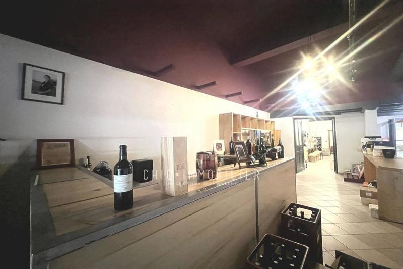 Local commercial - 197 m²