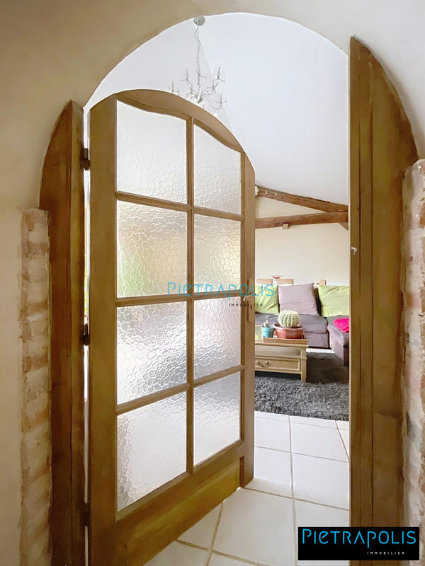 Maison ancienne - 223 m² - 8 pièces