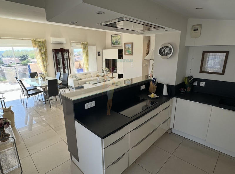 Appartement - 113 m² - 4 pièces