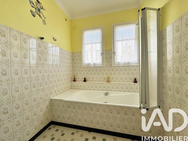 Maison - 174 m² - 7 pièces