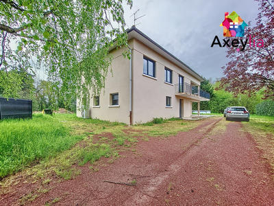 Maison - 240 m² - 10 pièces