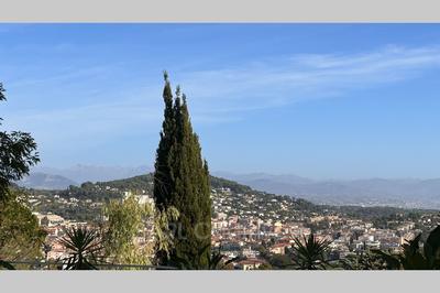 Maison - 380 m² - 8 pièces