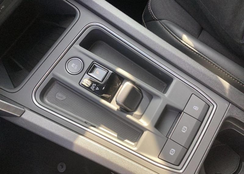 Cupra Leon Sportstourer Vz 245 Hybride Rechargeable / Jantes 19" Volant Supersport Caméra de Recul Keyless Pack Xl