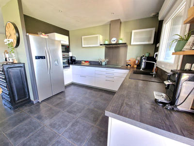 Maison - 110 m² - 6 pièces