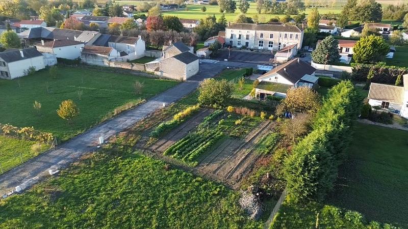 Terrain constructible - 859 m²