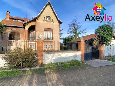 Maison - 171 m² - 7 pièces