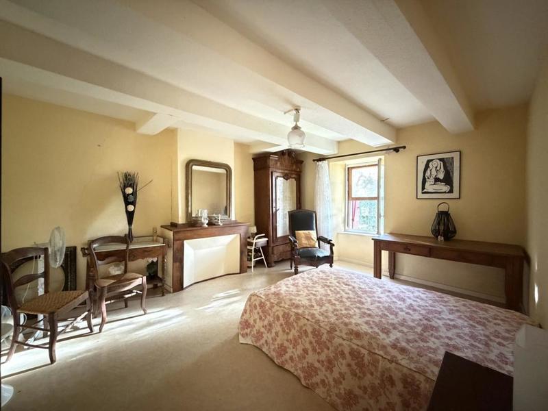 Maison - 174 m² - 7 pièces