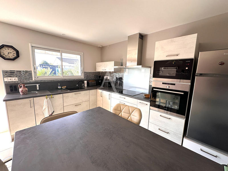 Maison - 96 m² - 4 pièces