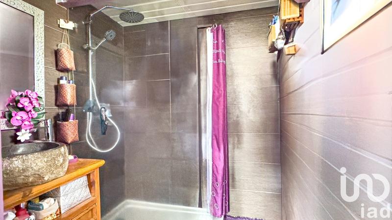 Maison - 180 m² - 7 pièces