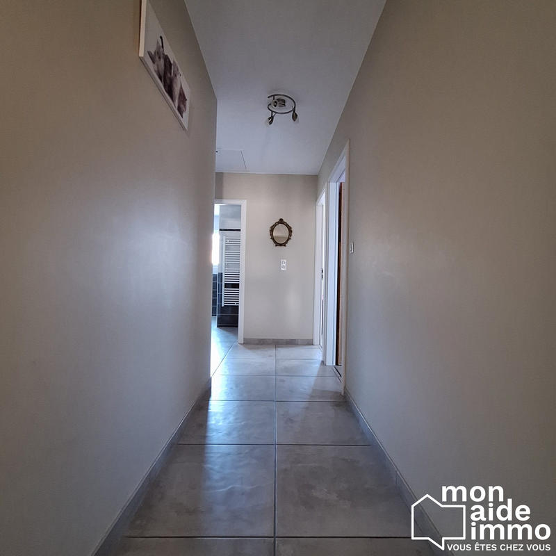 Maison - 235 m² - 7 pièces