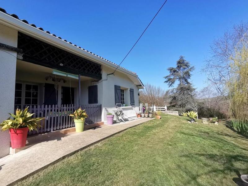 Maison - 200 m² - 7 pièces