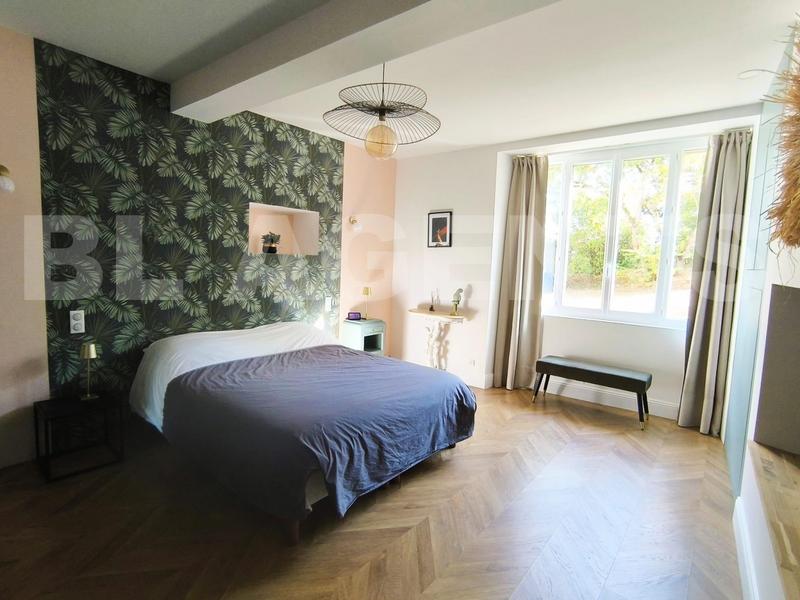 Maison de domaine - 282 m² - 13 pièces