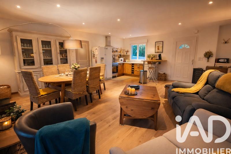 Maison - 90 m² - 5 pièces