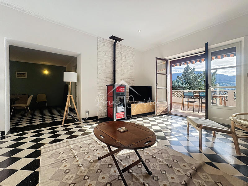 Maison - 106 m² - 5 pièces