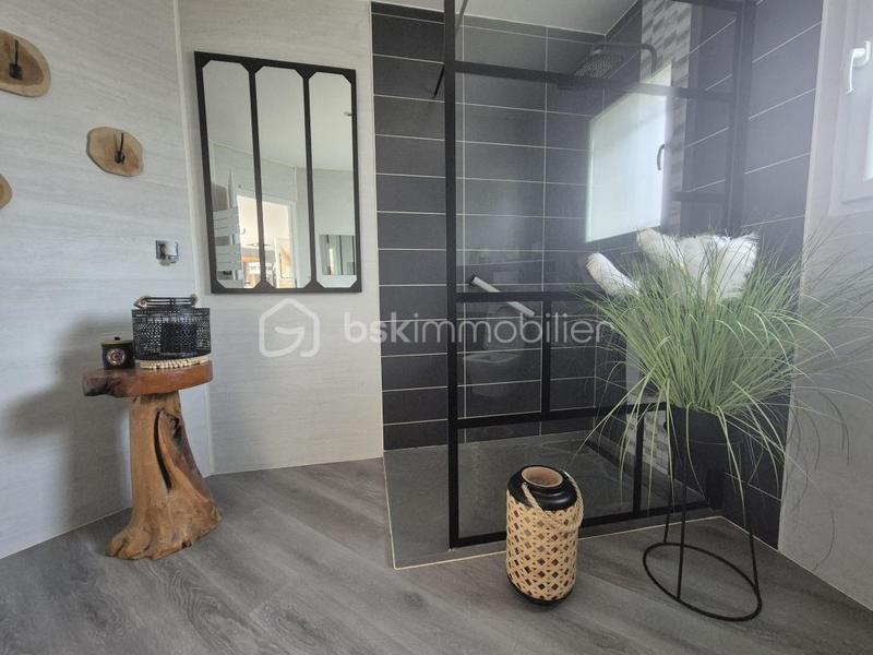 Maison - 150 m² - 4 pièces