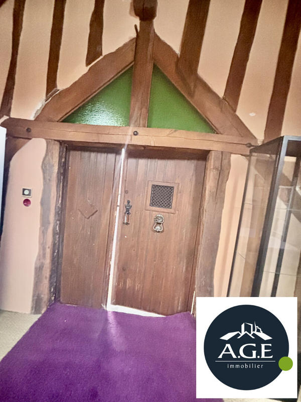 Maison - 174 m² - 8 pièces