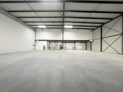 Entrepôt - 908 m²