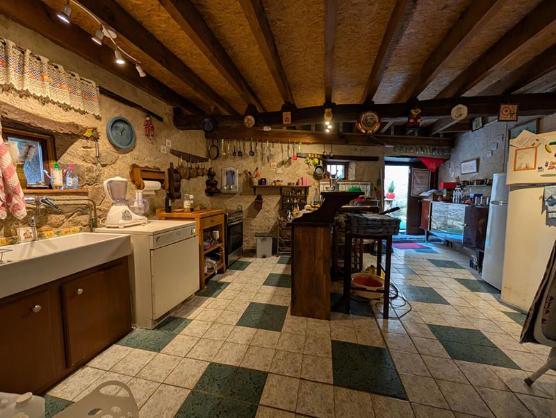 Maison - 260 m² - 7 pièces