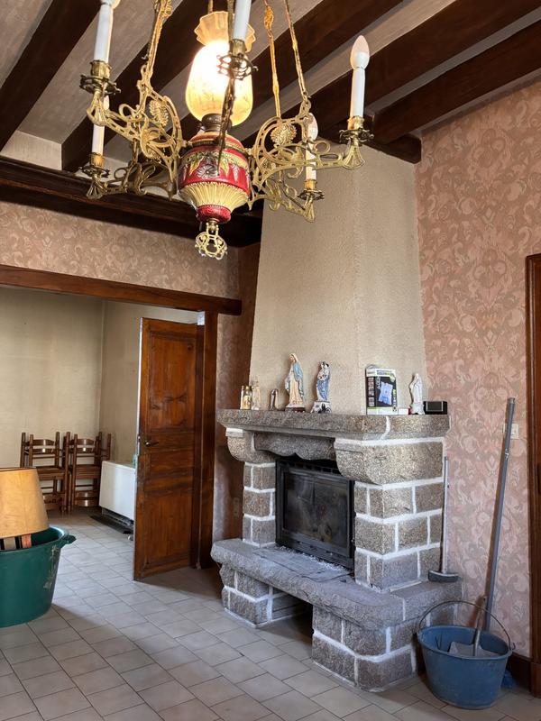 Maison - 80 m² - 5 pièces