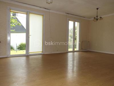 Maison - 135 m² - 7 pièces