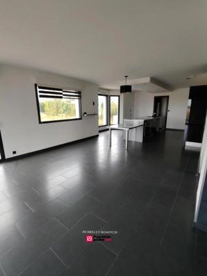 Maison - 144 m² - 5 pièces