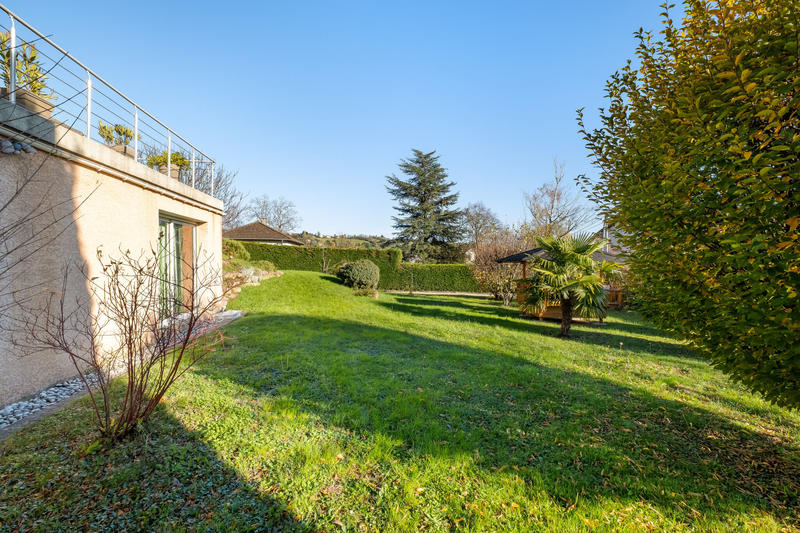 Maison - 215 m² - 6 pièces
