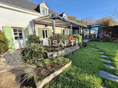 Maison - 223 m² - 10 pièces