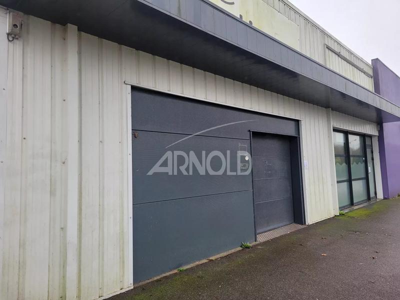 Local d'activités - 300 m² - 4 pièces