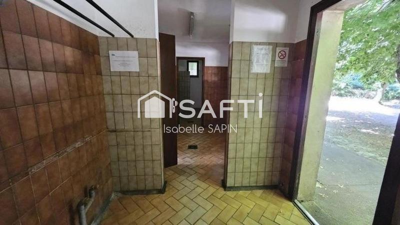 Local commercial - 565 m² - 10 pièces